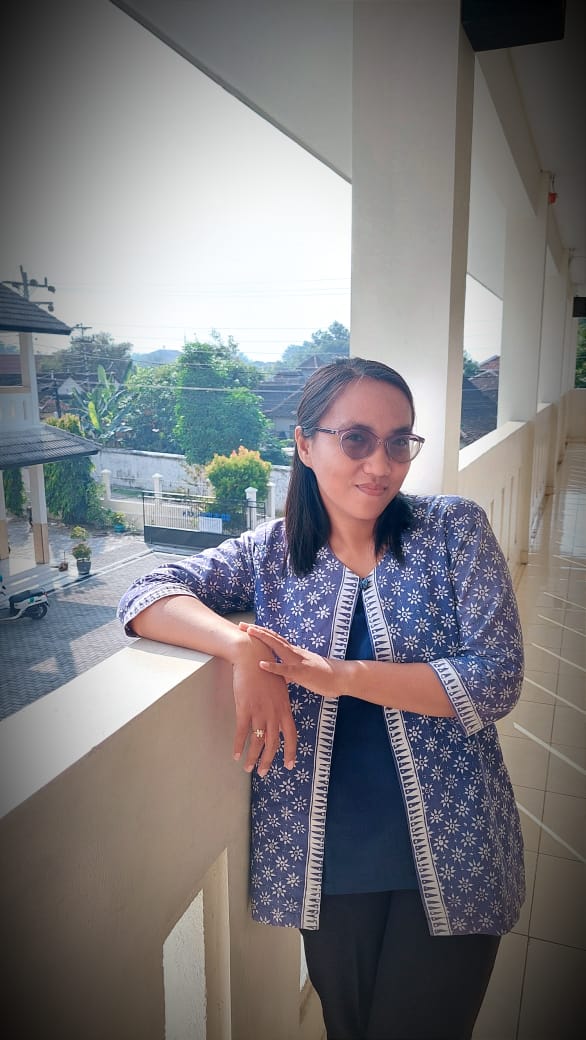 Monica Christi, S.Pd
